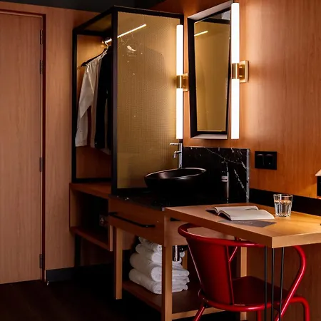 Letoh Letoh Hotell *