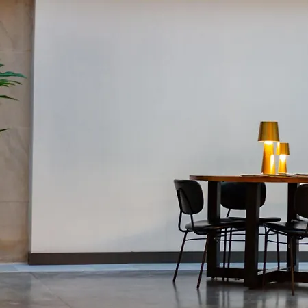 Letoh Letoh Hotell Sevilla