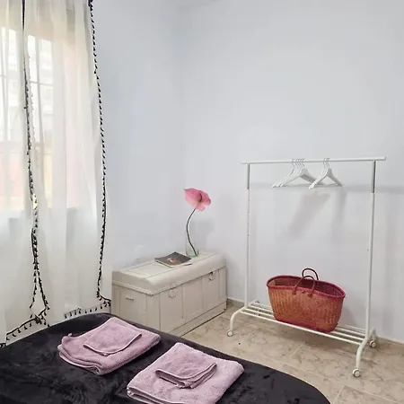 Bright In With Private Garden Apartment *