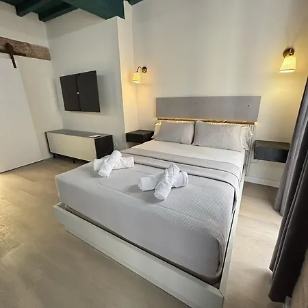 Wonderful In Oldtown Siviglia