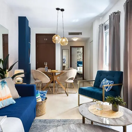 Unika Homes Nervion & Terrace شقة