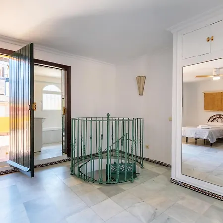 Lägenhet Cathedral Penthouse- Big Private Terrace- Parking Sevilla