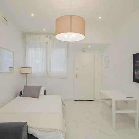 New! Stunning Modern 2br Next To Feria Apartment Sevilla