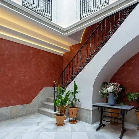 Genteel Plaza Del Museo Apartment *
