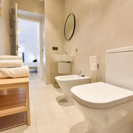 New! Penthouse With 2 Private Terraces Appartement *