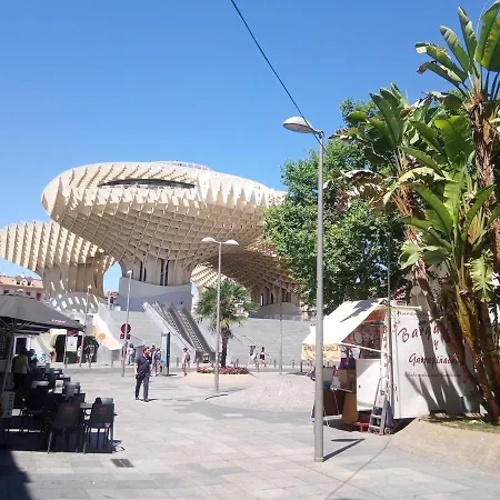 公寓 Secretgarden Sevilla, Quiet Elevator, Ac, Wifi