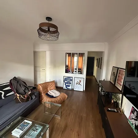 아파트 Modern With A Terrace And Elegant Design *