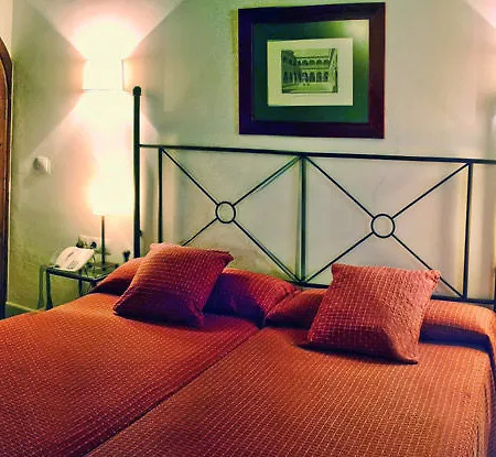 Otel Nuea Giralda Sevilla