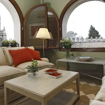 Hotel Alcazar