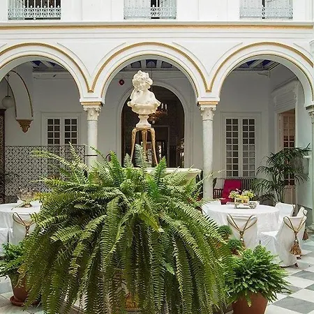 Hotel Simon