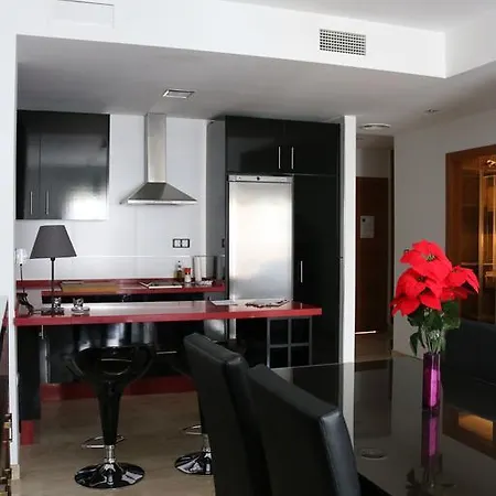 Center - Aloha Apartment