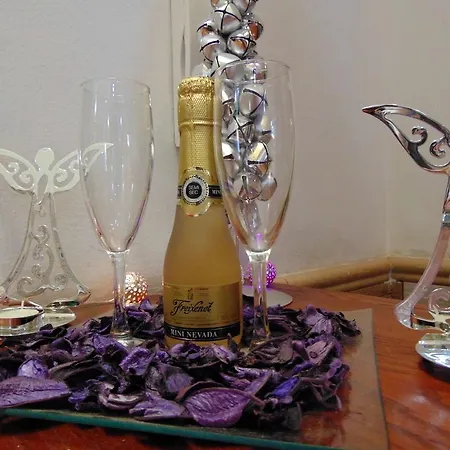 Guest house Noches De Triana 2*
