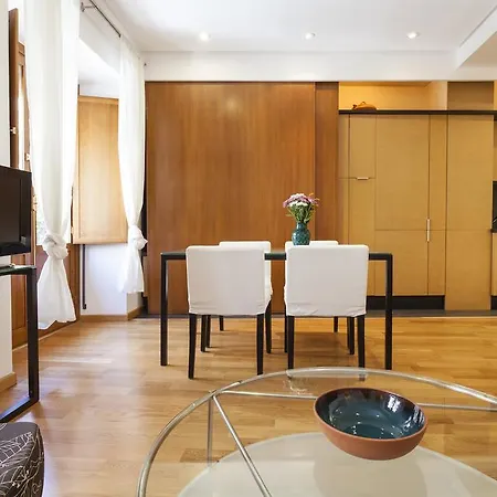 Artist's Charming Design - Space Maison Apartment Seville