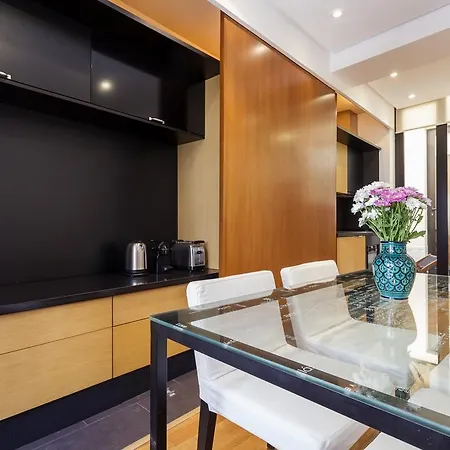 Artist's Charming Design - Space Maison Apartment Seville
