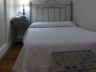 بيت ضيافة Le Petit Paris 2*