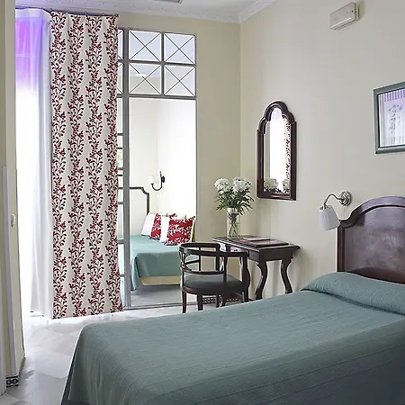 Hotel Bypillow Abril 2*