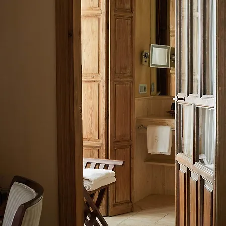 Boutique Corral Del Rey Hotel 3*