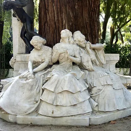 Toc Sevilla Ostello *
