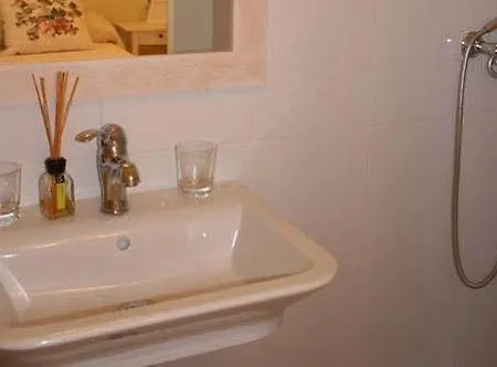 Guest house La Via Mezquita 3*