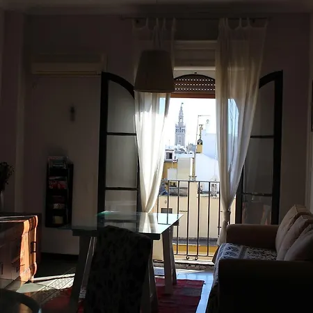 Apartment Apartamento La Campana Seville