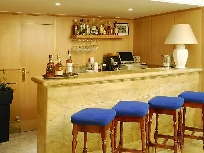 Hotel Reyes Catolicos 3*