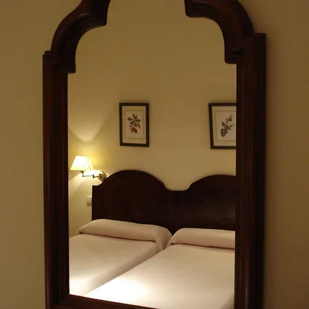 Hotel Bypillow Abril Sevilla