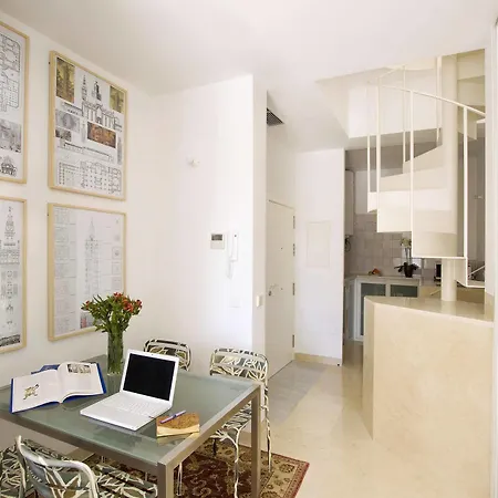 Alemanes Gradas Luxury Apartment