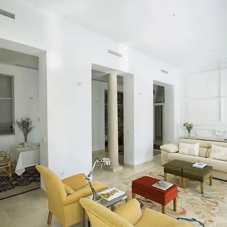 Alemanes Gradas Luxury Apartment