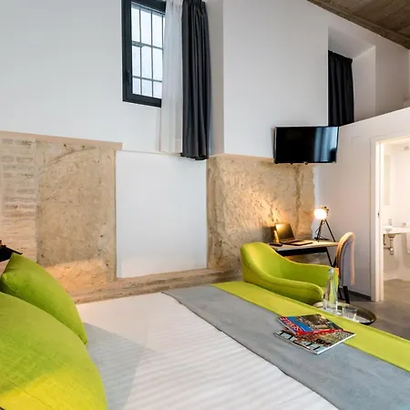 La Puerta De Palacio - Adults Only Hotel