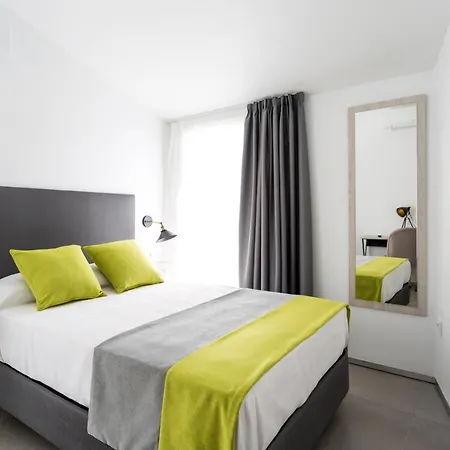 Hotel La Puerta De Palacio - Adults Only