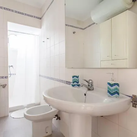 Hostly Rivero 2b Center-fibre-communal Terrace-parking Optional-cless *