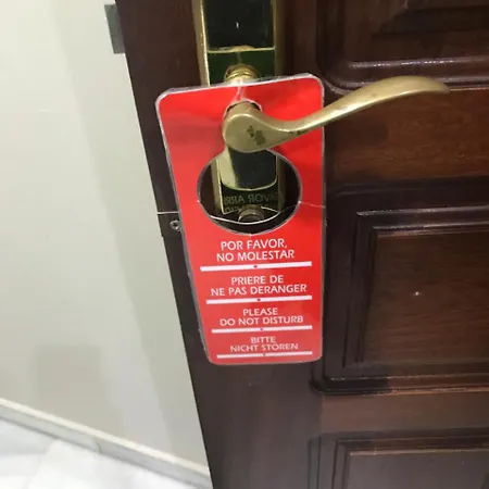 普尔塔卡莫纳旅馆