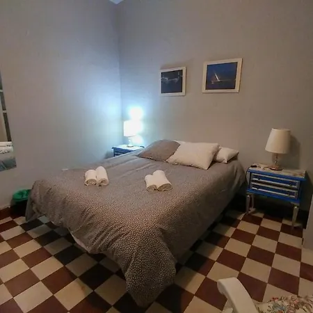 Plaza De Dona Elvira 8 Apartment Seville