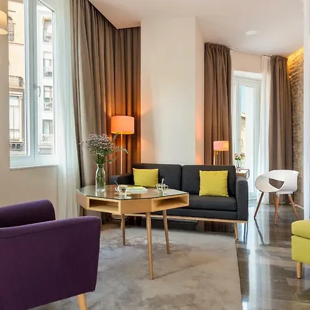 Apartment Torre Homenaje Historical *