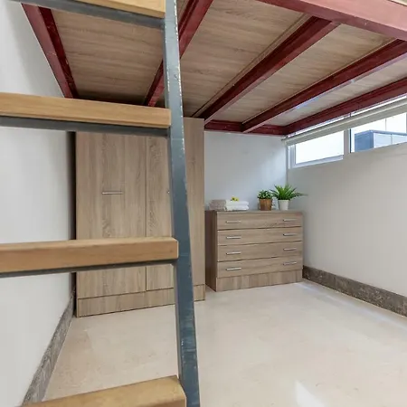 Apartment Pasaje Amores Iz. - Tranquilidad Y Vida Cultural En Centro 4px
