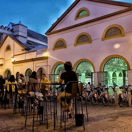 Pasaje Amores Iz. - Tranquilidad Y Vida Cultural En Centro 4px * Seville