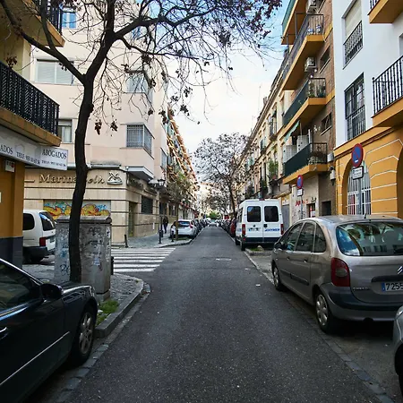 Apto Con Parking Basilica Macarena דירה