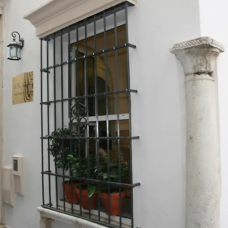 Guest house La Via Mezquita