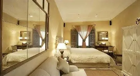 Hotel Boutique Corral Del Rey 3*