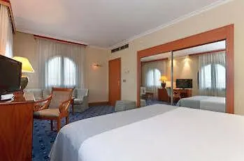 Tryp Macarena 塞维利亚