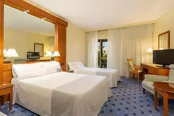 酒店 Tryp Macarena 4*