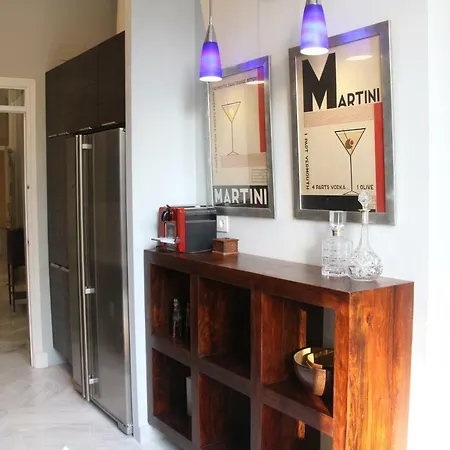 Luxurious 2 Bedroom Flat In A Historic Building Appartamento Siviglia