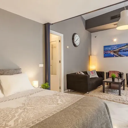 Isbilya Centro Duque Apartament *