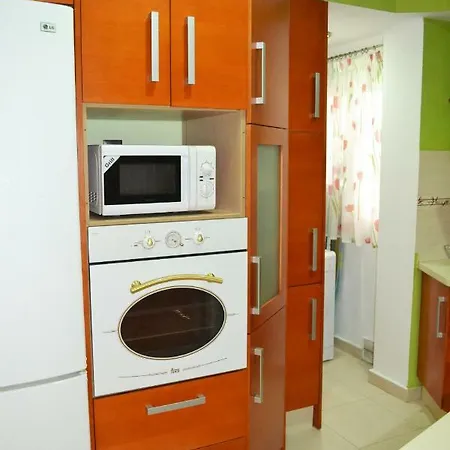 Apartamento Acogedor, Excelente Ubicacion, 10 Min Centro *