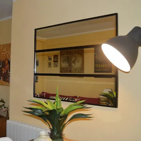 Romantic With Free Parking Sevilla