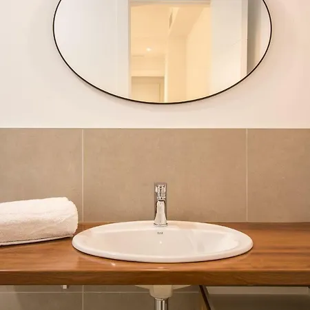 Ohliving Alcazar Apartment
