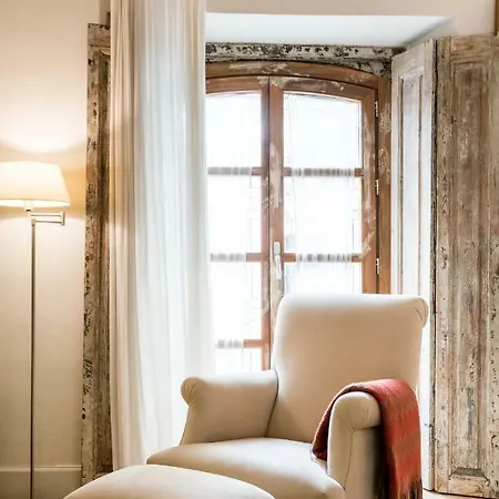 Apartment Caballerizas Centro Seville