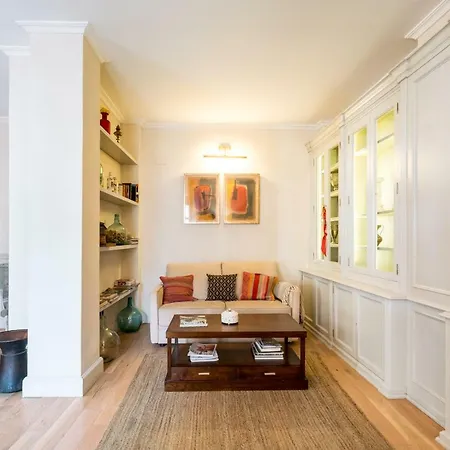 Apartment Caballerizas Centro Seville