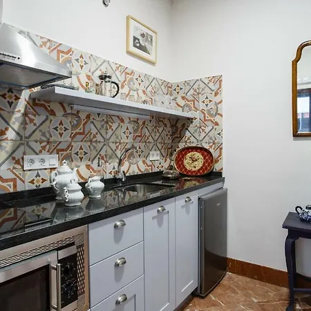 Machado Aparthotel 3*