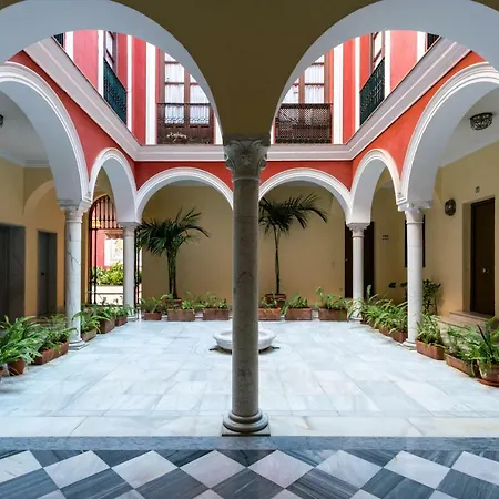 Apartment Caballerizas Centro Seville